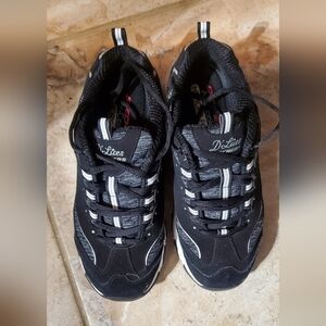 Sketchers Athletic Shoes
